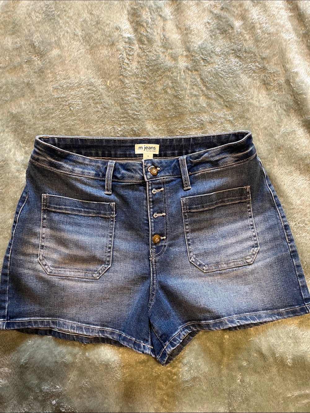 Women's Blue Denim High-Rise Button-Front Shorts